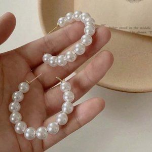 🌺3/$20! Pearl Hoop Earrings Gold Color Simplistic Modern Glam!!!🌺 NWOT